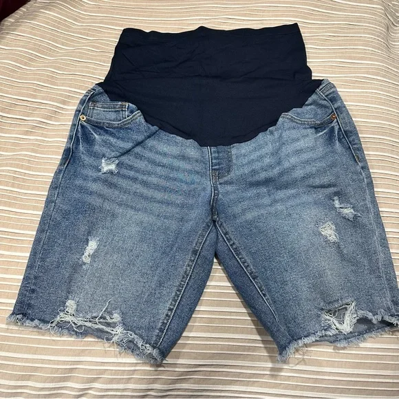 Time and Tru maternity cutoff jean shorts medium distressed denim full panel - Picture 1 of 4